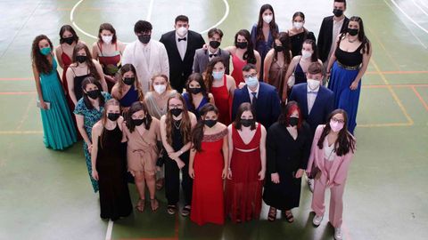 En el IES Prieto Nespereira terminaron 2º de Bachillerato 33 alumnos