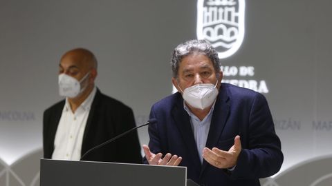 El alcalde de Pontevedra. Miguel Anxo Fernández Lores (BNG), con el teniente de alcalde, Tino Fernández (PSOE)