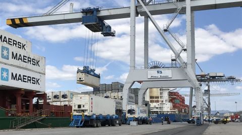 Otra perspectiva de las instalaciones de Pérez Torres, en Marín