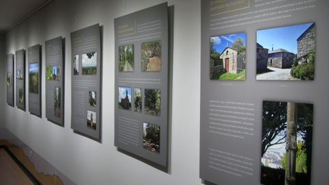 La exposición, formada por paneles, puede verse hasta después del verano