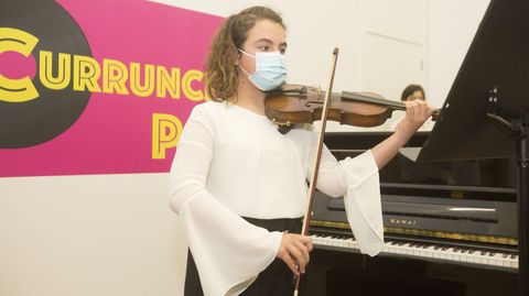 Ainoa Martínez, alumna do Conservatorio carballés