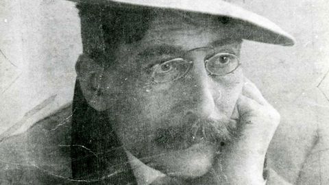 Labarta Pose