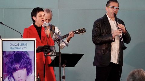 A música na homenaxe a Xela Arias puxérona Mónica de Nut, Fernando Abreu e Pablo Carrera