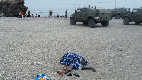 Tanques en los arenales de Ceuta
