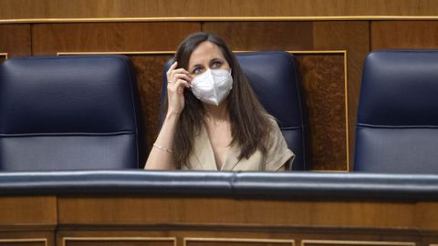 La ministra de Derechos Sociales y Agenda 2030, Ione Belarra, durante la sesión de control al Gobierno de este miércoles