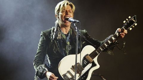 David Bowie en el 2004 en Newport