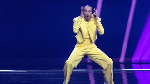 18. Lituania:«Discoteque», The Roop