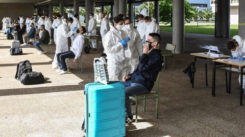Control sanitario previo al ingreso de alumnos en la Antonio de Escaño