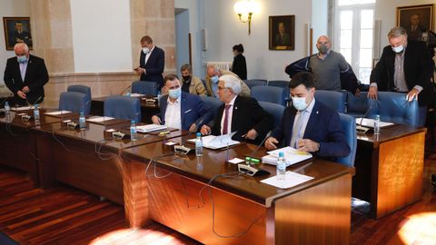 Los diputados del PP en el pleno provincial de Lugo