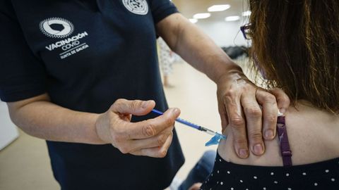 Vacunación en Ourense con la segunda dosis de AstraZeneca