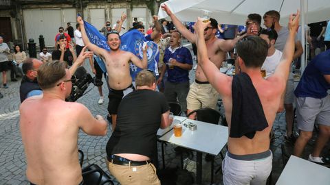 Aficionados de Chelsea, antes de la final de la Champions League