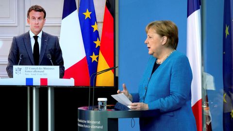 Macron y Merkel, durante su comparecencia tras el consejo de ministros bilateral