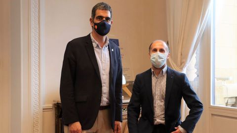 El alcalde de San Sebastián, Eneko Goia, recibió al de Ourense, Gonzalo Pérez Jácome, de viaje oficial en el País Vasco para conocer propuestas sobre movilidad