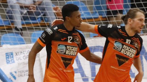 Matamoros felicita al 12 naranja por su gol al Palma