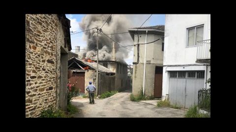 Así se encontraron las llamas los primeros vecinos que se dieron cuenta de lo que pasaba