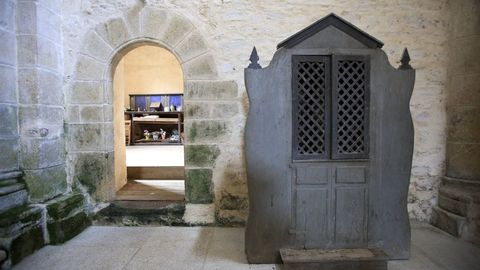Interior de la iglesia de Penamaior