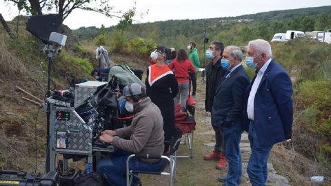 El presidente de la Diputación, Jose Tomé, visitó el rodaje de la película de Dani de la Torre