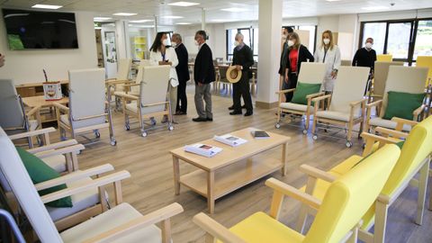 Acto de inauguración de la residencia de mayores que construyó la Diputación de Lugo en Pedrafita