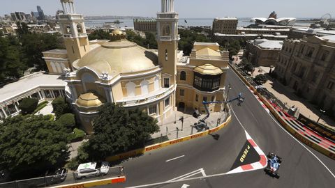 El piloto asturiano Fernando Alonso en el GP de Baku