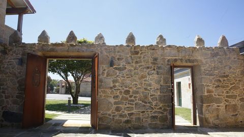 Puertas que comunican los patios