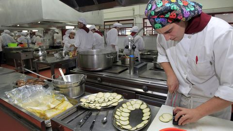 Foto de archivo del IES de Foz, un referente en estudios de cocina y restauración