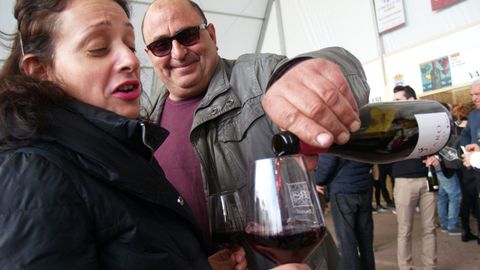 Público en la Feira do Viño de Amandi, en la edición previa a la aparición de la pandemia