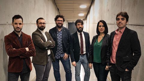 Ensemble de Forma Antiqva -formación musical que encabezan los tres hermanos Zapico- que actúa en el monasterio ourensano de Santa María de Xunqueira de Espadanedo.