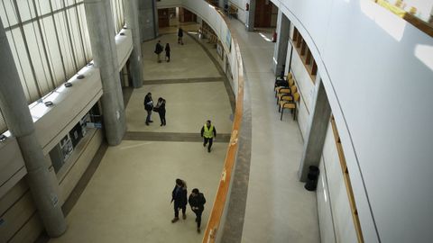 En una imagen de archivo, sede de los juzgados de Santiago, en la que se encuentra la sección sexta de la Audiencia Provincial