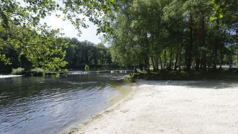 Playa fluvial de Baamonde, en Begonte