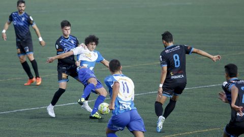 Imagen de archivo de un choque entre Arzúa y Ourense CF