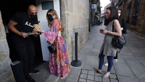 Reactivación del ocio nocturno en el pub La Pomada de Pontevedra