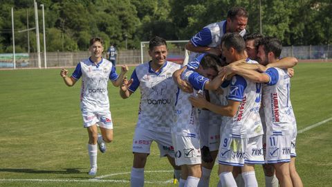 Partido de la fase de ascenso a Tercera entre el Noia y el Lemos