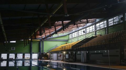 El viento arrancó el tejado de la piscina Rosario Dueñas
