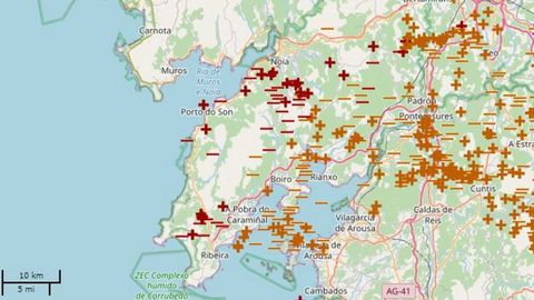 Mapa que representa los rayos caídos entre las 18.00 horas y la medianoche del domingo
