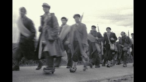 Las imágenes de Suárez revelan detalles cotidianos de la vida en guerra en 1937