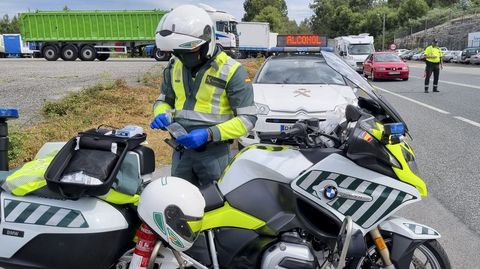 Control de alcohol y drogas de la Guardia Civil en la N-550