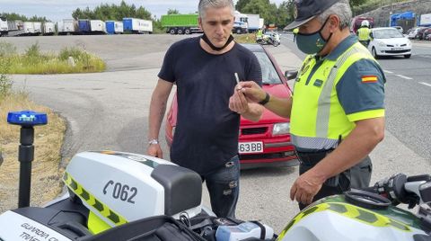 Control de alcohol y drogas de la Guardia Civil en la N-550
