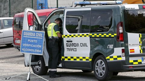 Control de alcohol y drogas de la Guardia Civil en la N-550