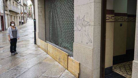 Uno de los bajos afectados tras la inundaciones del miércoles en Ourense