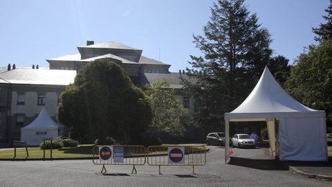 Punto de pruebas covid en el Hospital Novoa Santos
