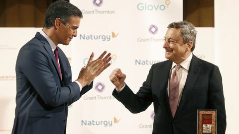 El presidente Pedro Snchez y el jefe del Gobierno italiano, Mario Draghi, este viernes en Barcelona