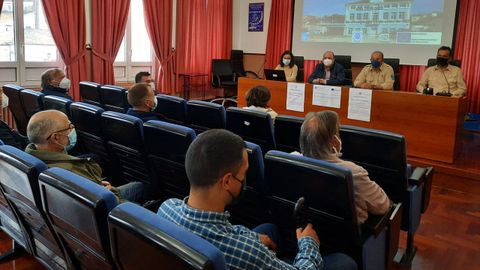 Un momento de la jornada divulgativa, celebrada en la cofradía de Celeiro