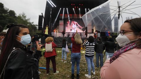 La orquesta Cinema amenizó la velada en O Carballiño