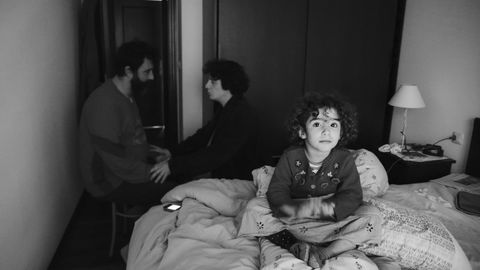 Julia en un momento del parto de su madre, poco antes de que diese a luz a Fiz.