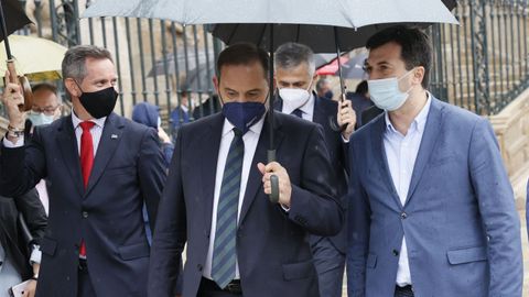 Gonzalo Caballero, junto a José Luis Ábalos en una reciente visita del ministro a Santiago