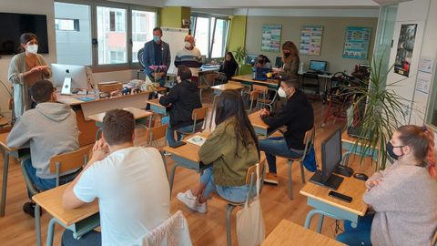 Taller del programa «Cambio de sentido», en el que participan nueve autoescuelas de Pontevedra
