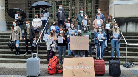 Estudiantes vascos de Erasmus concentrados para pedir la vacunación
