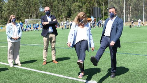 Inauguración del campo con la alcaldesa y el presidente de la Diputación
