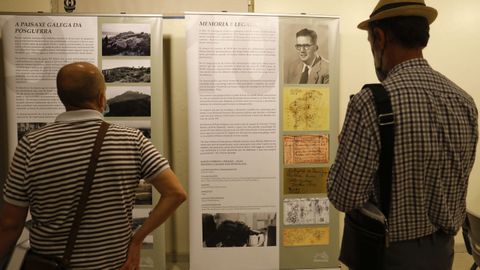 Una muestra abierta en el Museo do Pobo Galego recoge y divulga el legado del arqueólogo Sobrino Lorenzo.