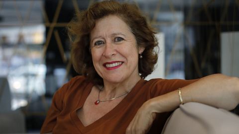 Berna González Harbour estuvo esta semana presentando «El pozo» en el ciclo «Somos o que lemos», que se vuelve a celebrar de forma presencial en la Fundación Luis Seoane de A Coruña
